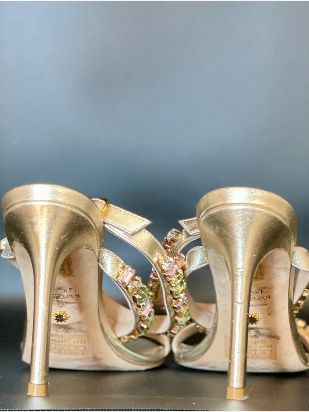 Stuart Weitzman Jaide 100 Gem Encrusted Metallic Sandal Gold Size 5 - Picture 6 of 7
